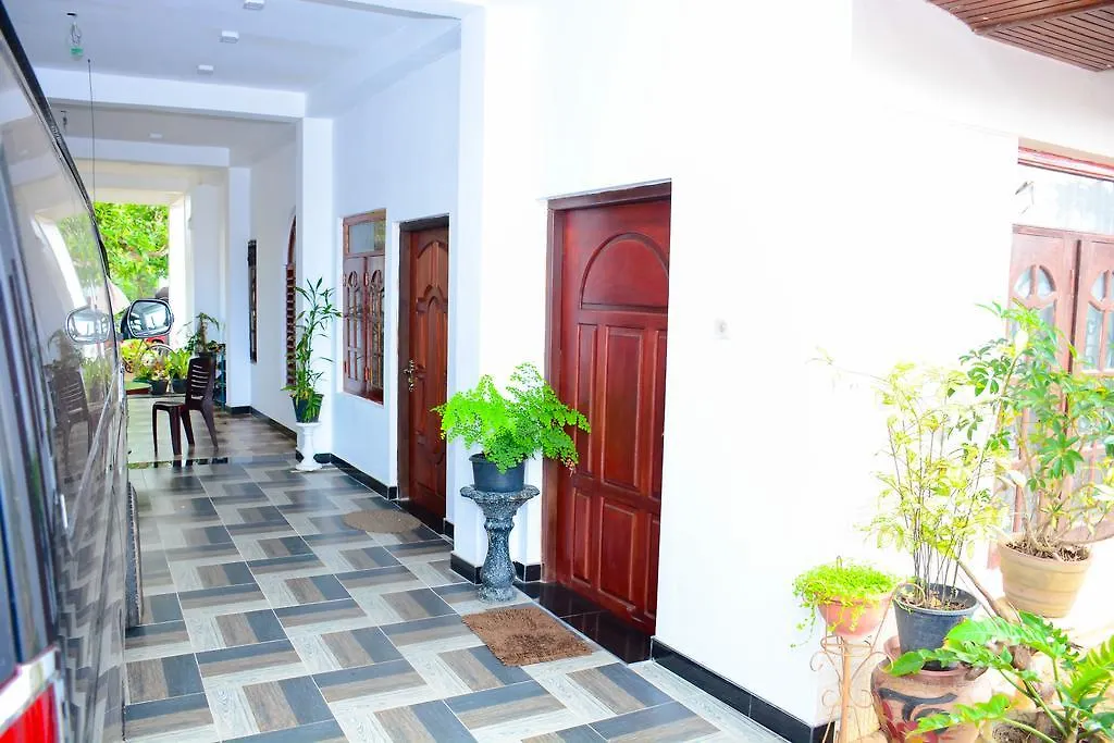 Guest house Joseph Family Villa Negombo Sri Lanka